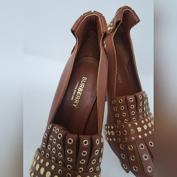 Burberry Goodall 105 Kiltie Fringe Leather Point Toe Pumps Heels 8 US 38 EU - Picture 7 of 16